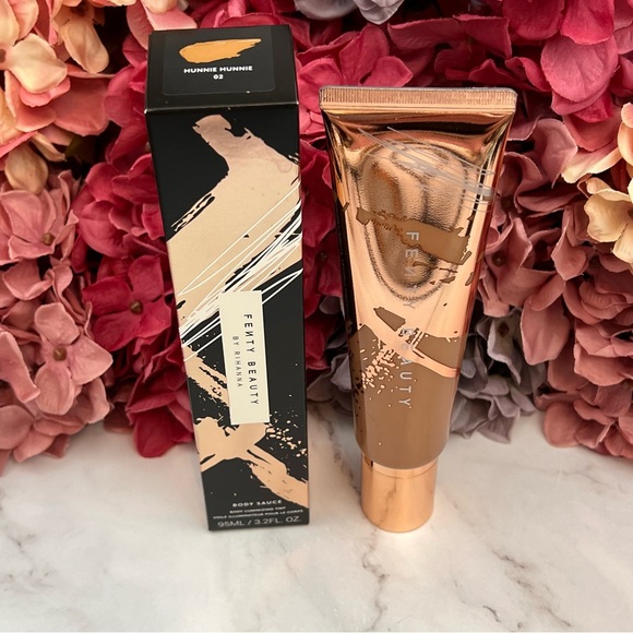 Fenty Beauty Body Sauce Body Luminizing Tint in Hunnie Hunnie - Picture 4 of 9